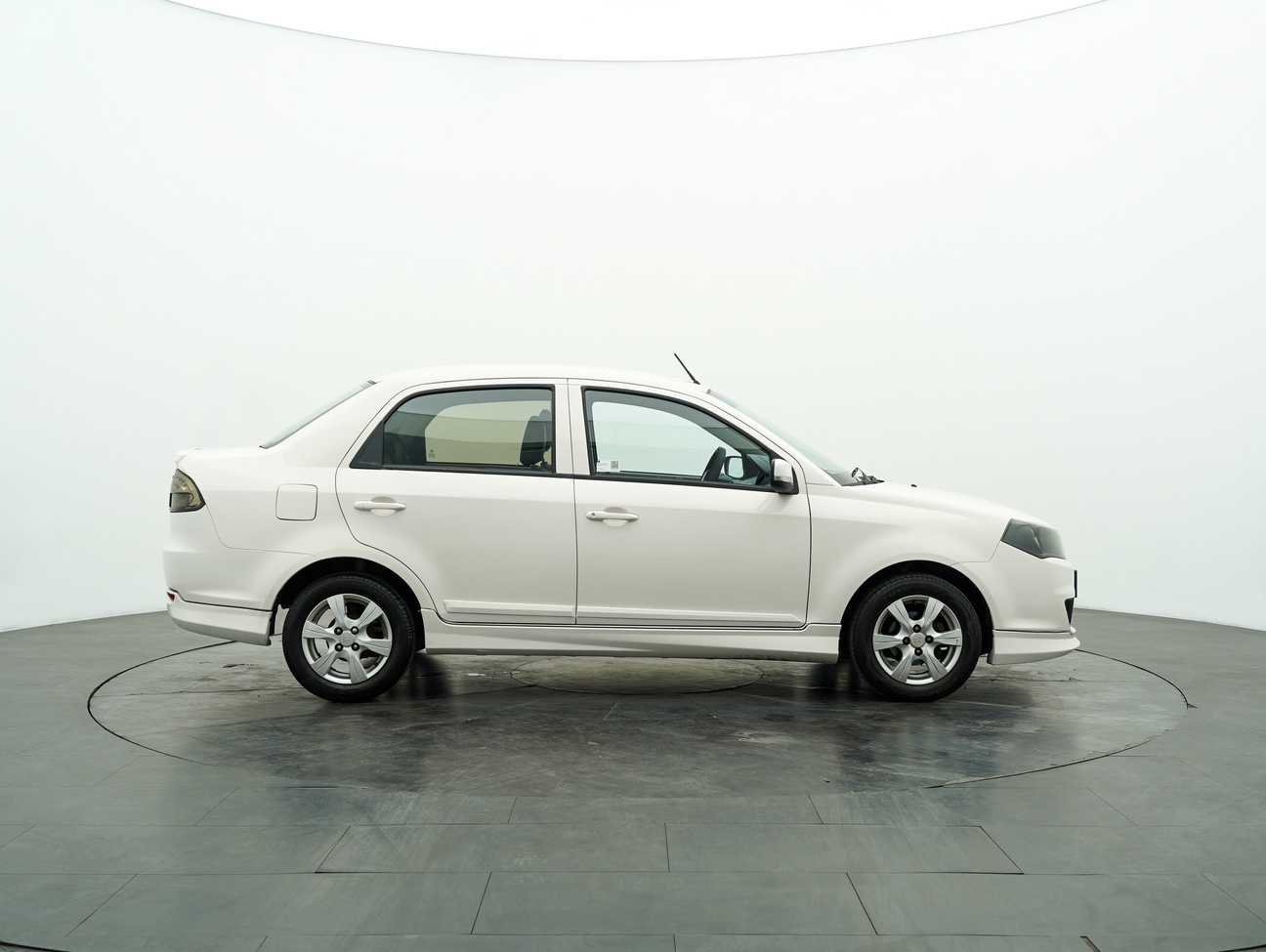 used 2014 Proton Saga FLX Executive 1.3