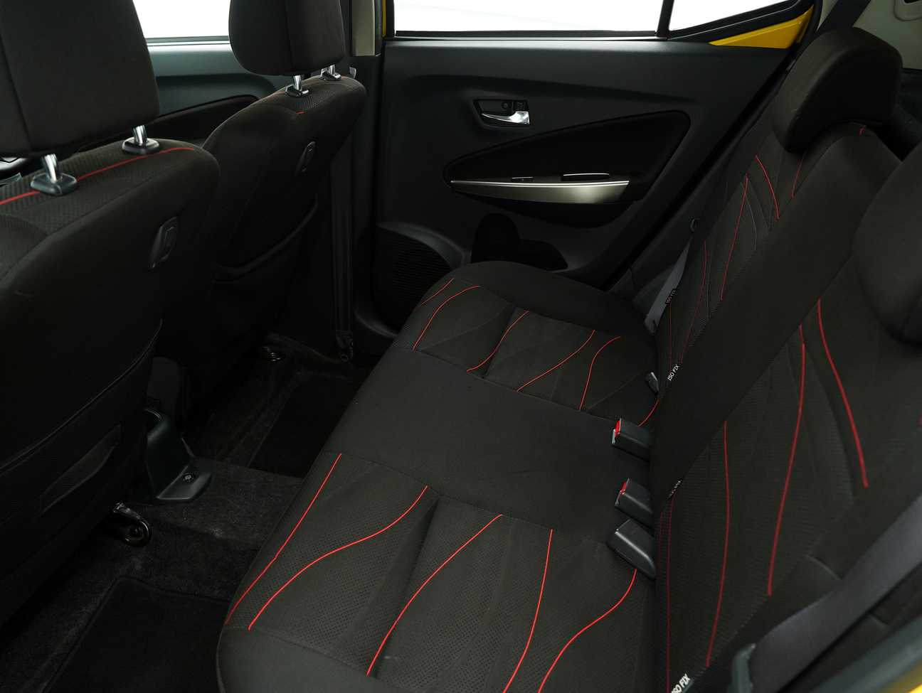 terpakai 2015 Perodua AXIA SE 1.0