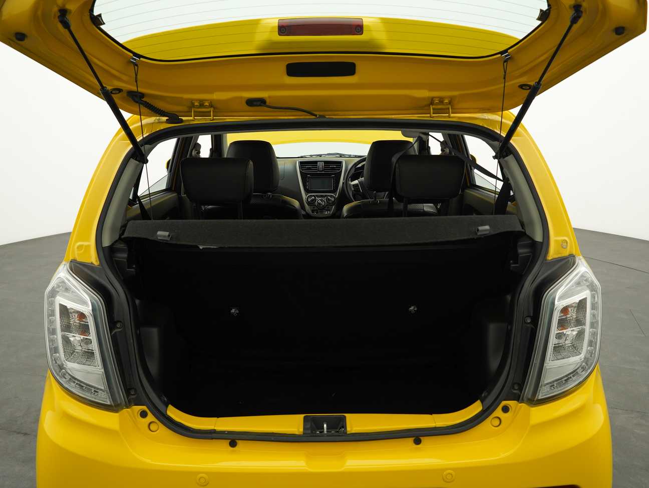 terpakai 2014 Perodua AXIA Advance 1.0