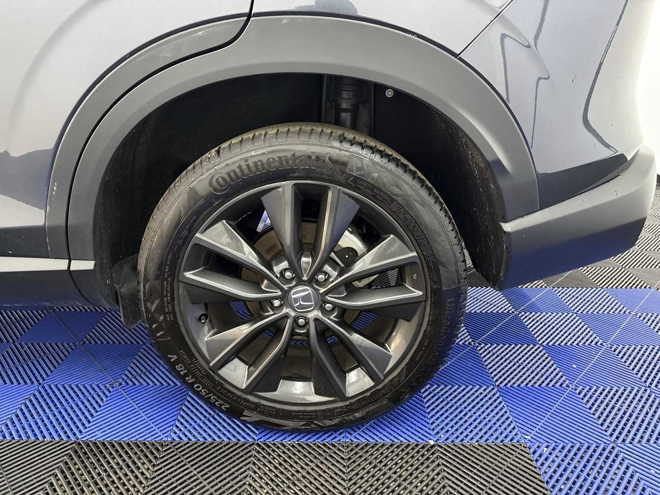 used 2025 Honda HR-V V 1.5