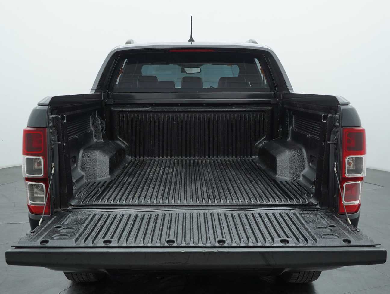 terpakai 2019 Ford Ranger Wildtrak High Rider Dual Cab 2.0