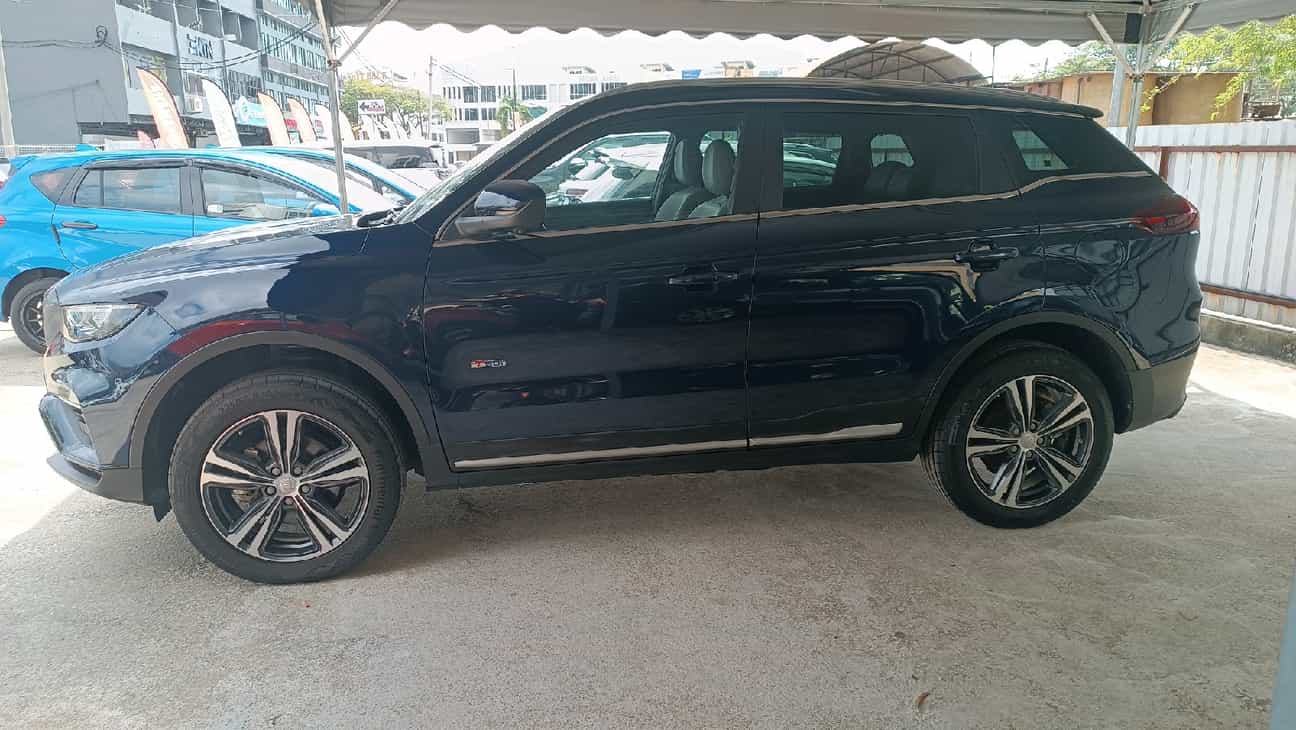 used 2024 Proton X70 Premium 1.5