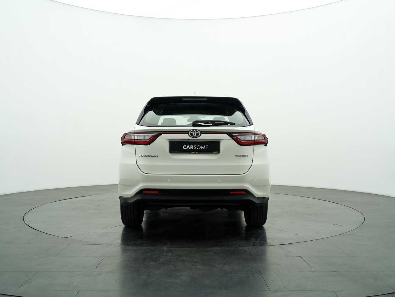 used 2018 Toyota Harrier Premium 2.0