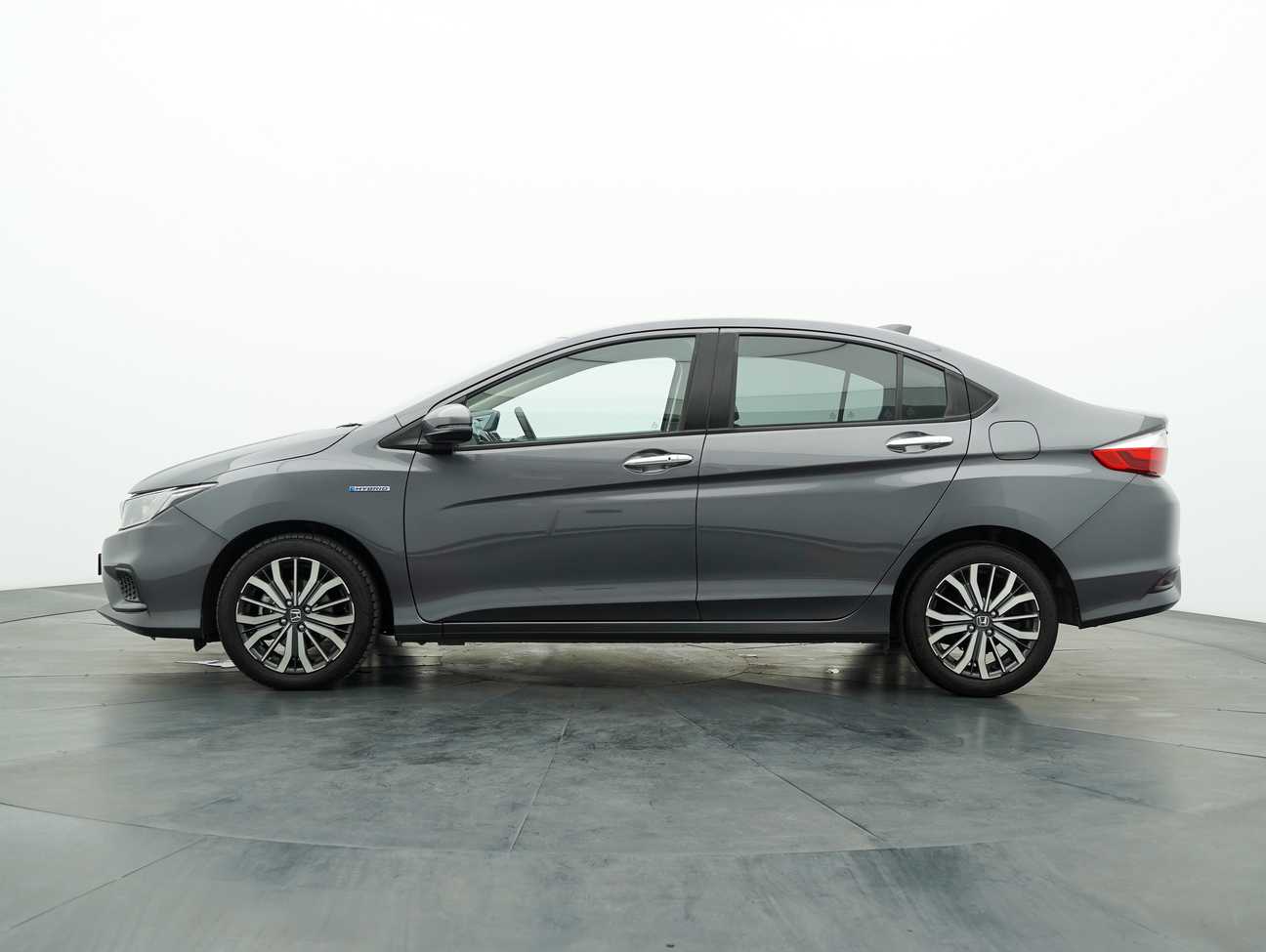 used 2018 Honda CITY HYBRID 1.5