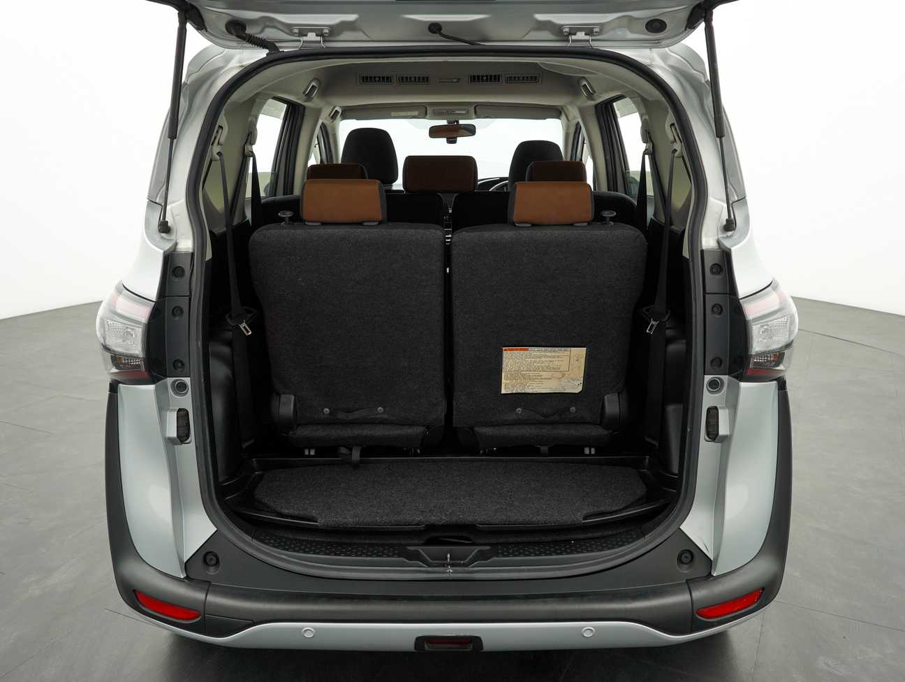 used 2018 Toyota Sienta V 1.5