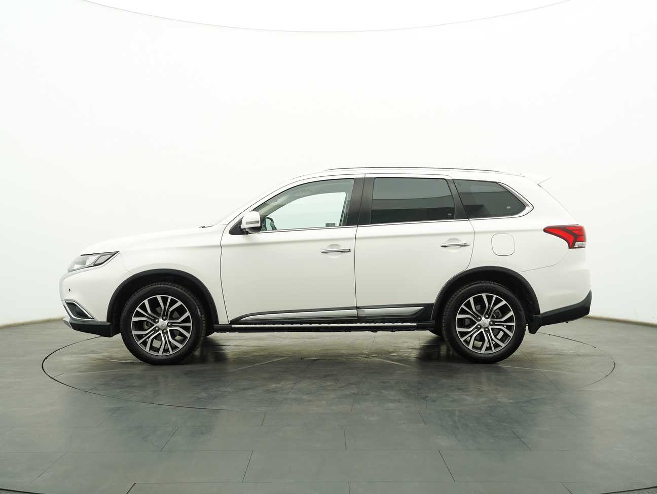used 2019 Mitsubishi Outlander  2.0