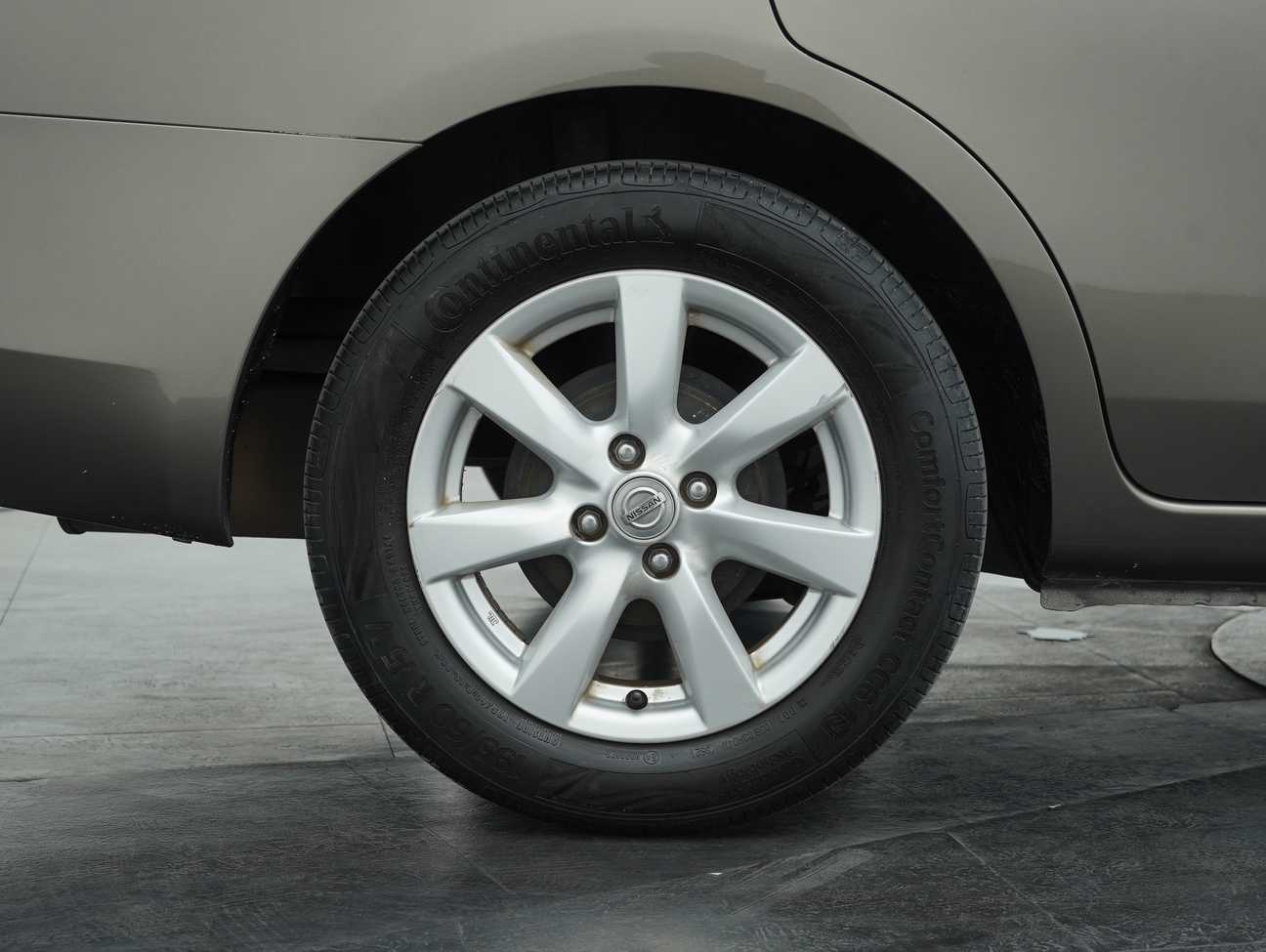 terpakai 2013 Nissan Almera V 1.5