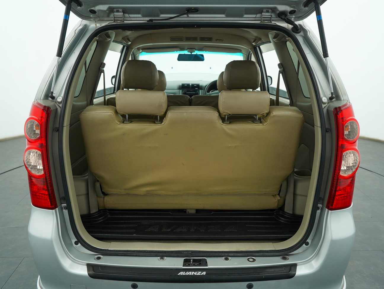 terpakai 2009 Toyota Avanza E 1.5