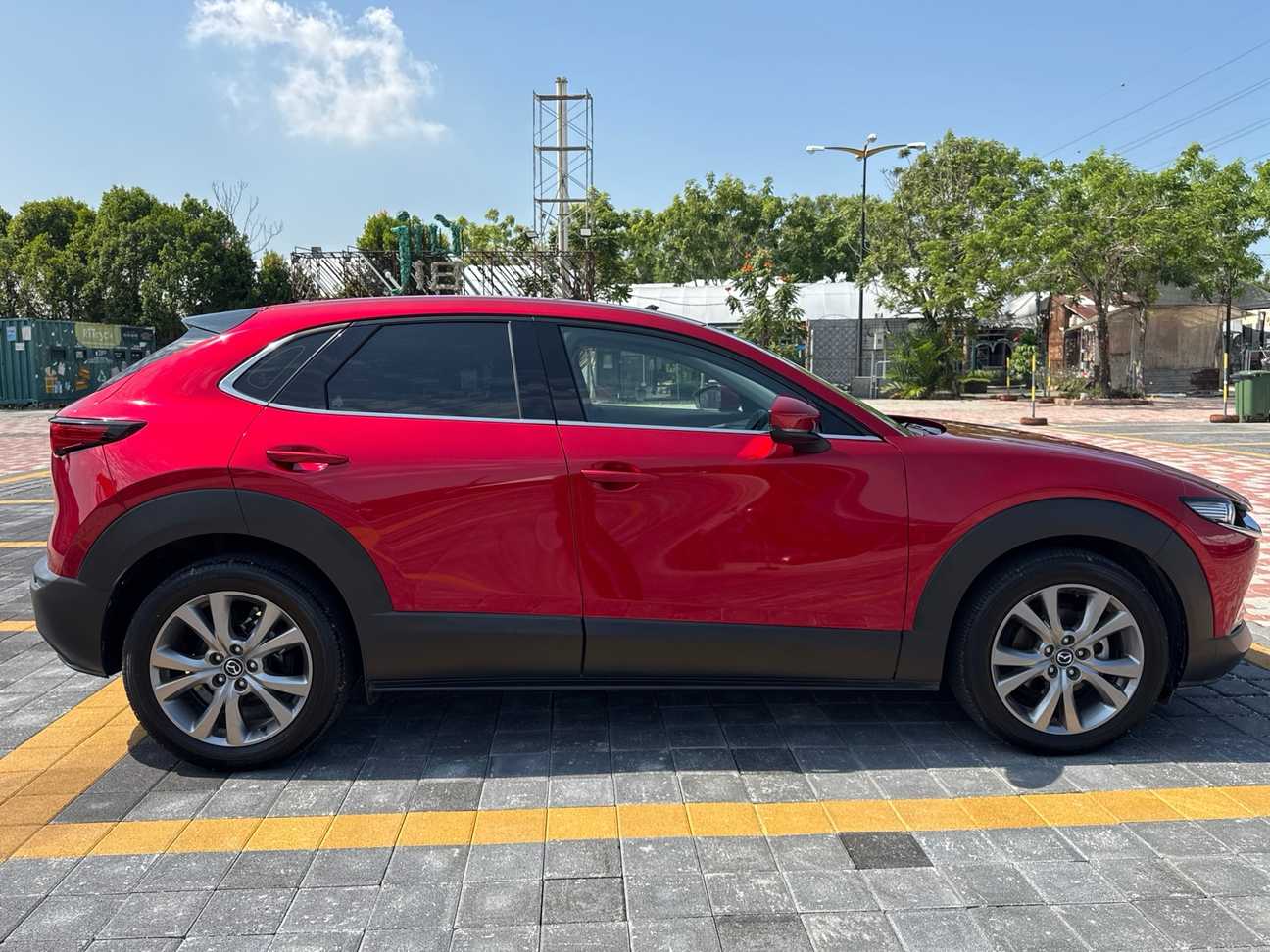 terpakai 2023 Mazda CX-30 SKYACTIV-G High Plus 2.0