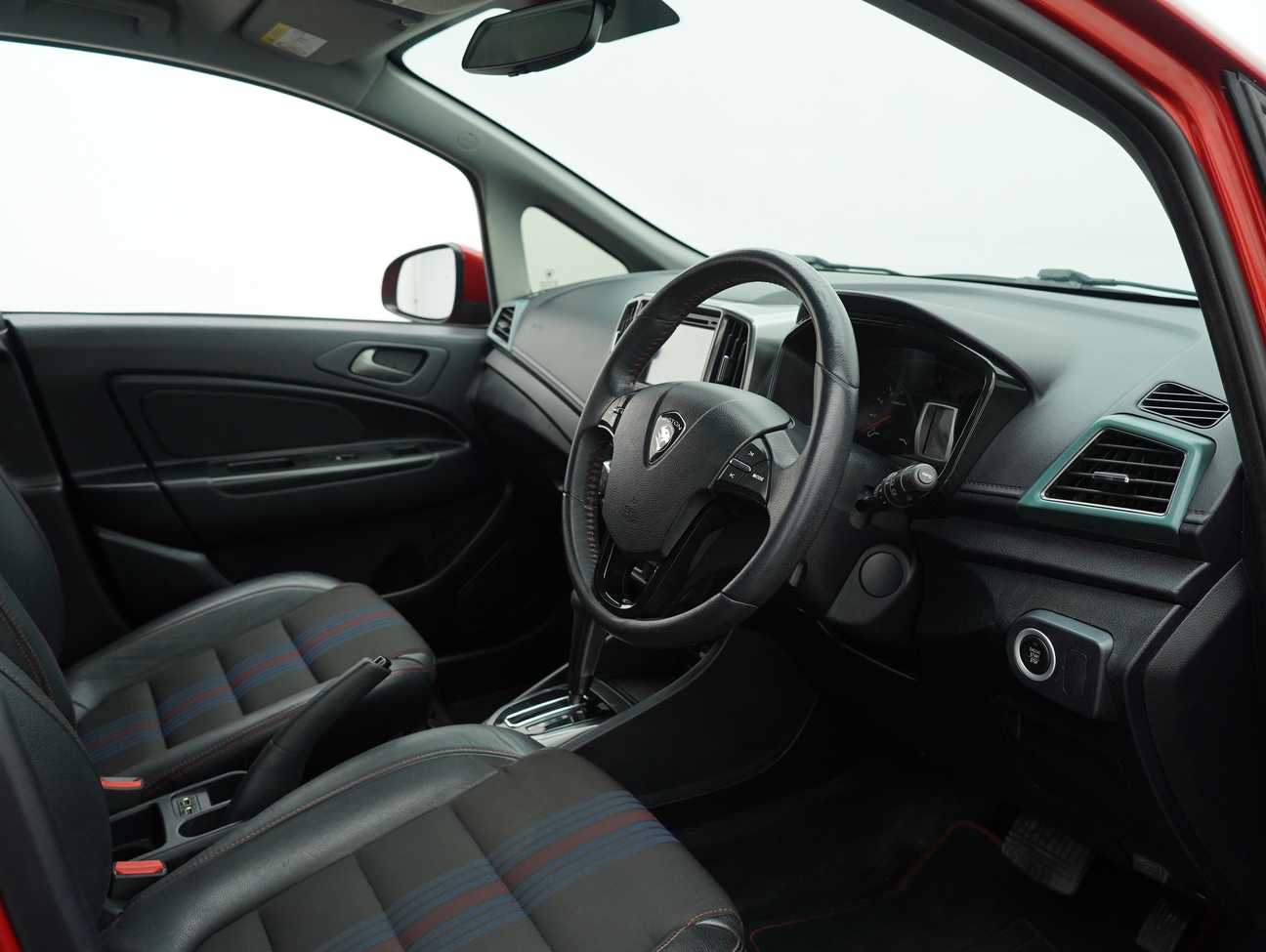 terpakai 2017 Proton Iriz Premium 1.6