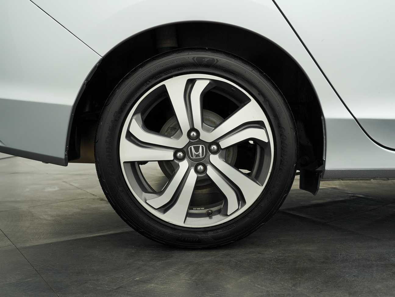 used 2016 Honda City V 1.5