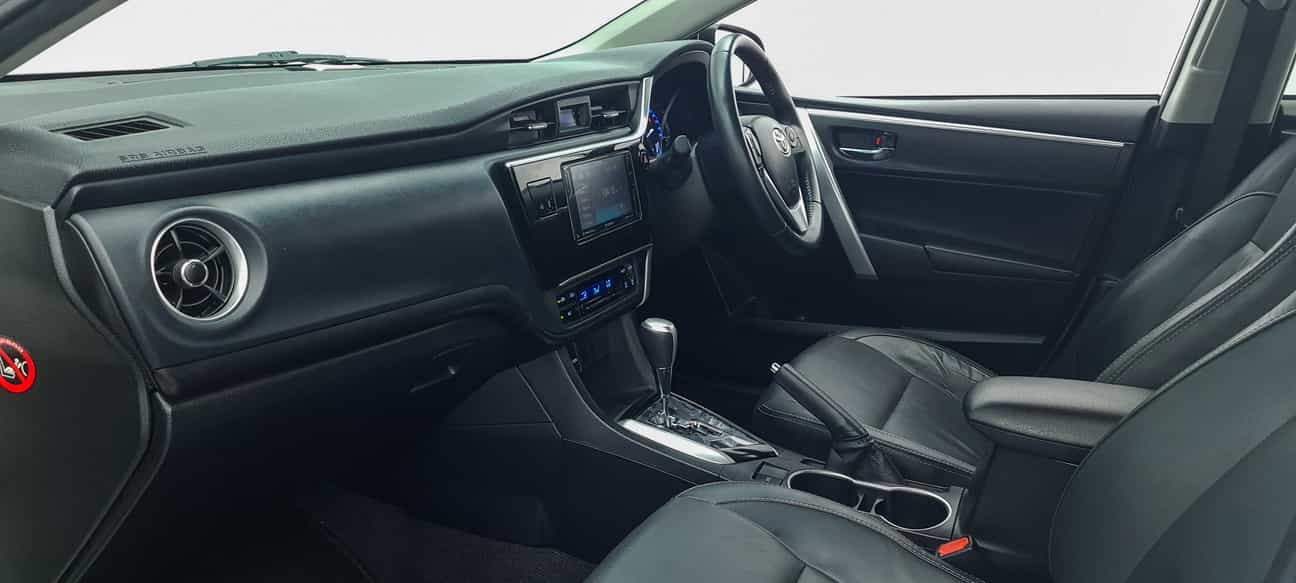 used 2017 Toyota COROLLA ALTIS G 1.8