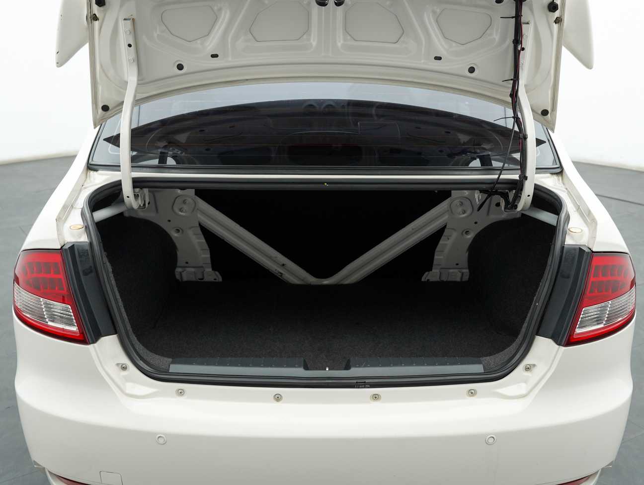 terpakai 2014 Proton Saga SV 1.3