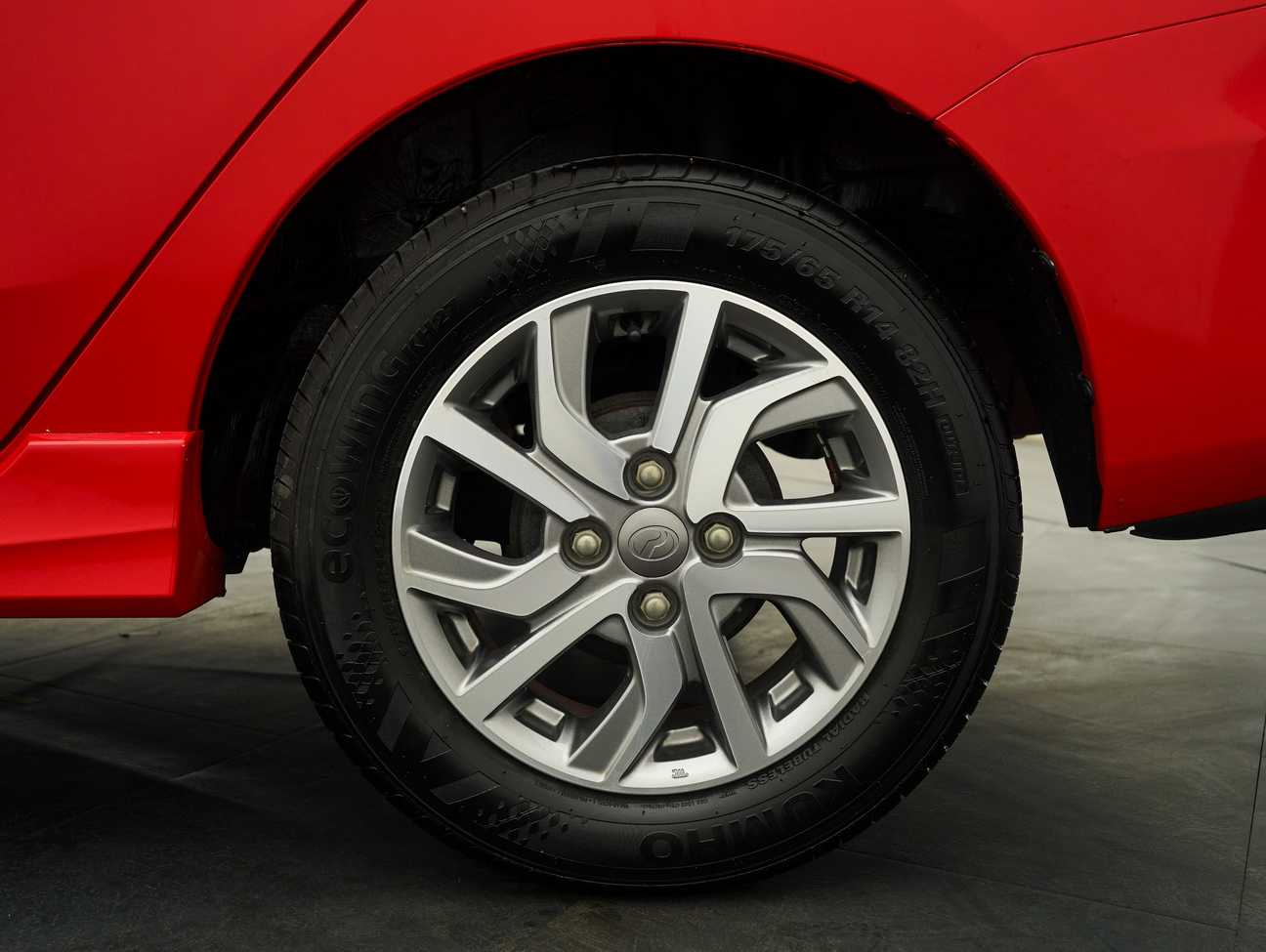 used 2018 Perodua Bezza Advance 1.3