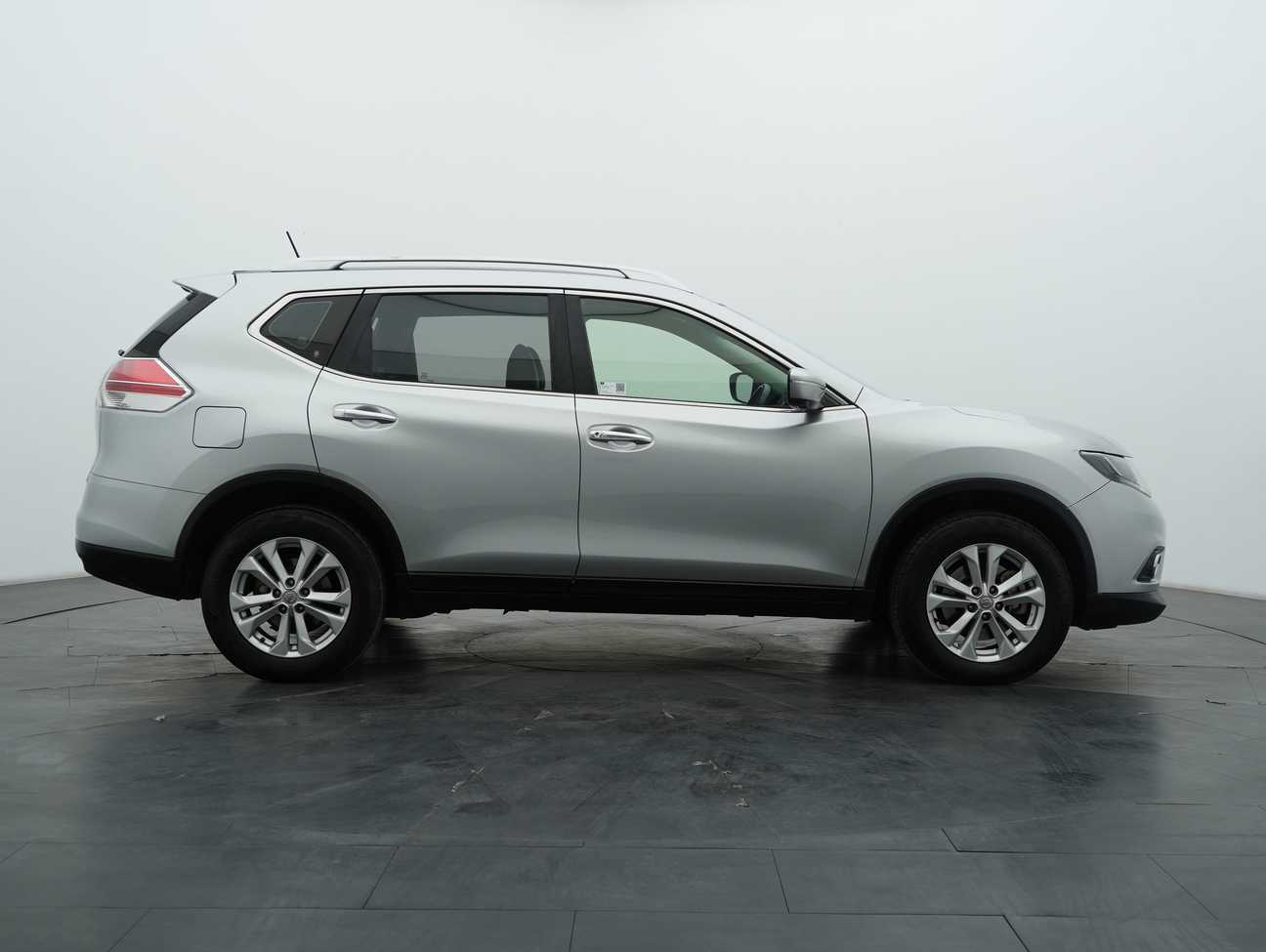 used 2017 Nissan X-Trail  2.0