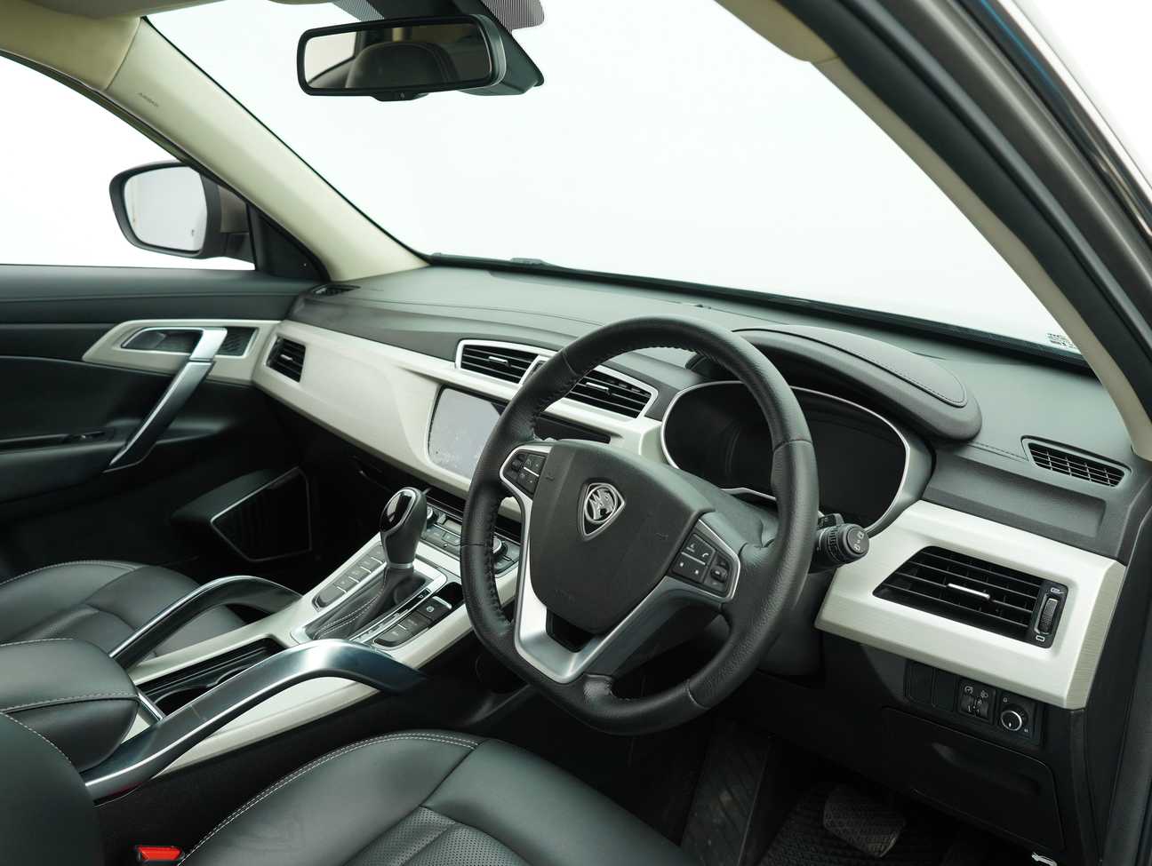 used 2018 Proton X70 Executive 1.8