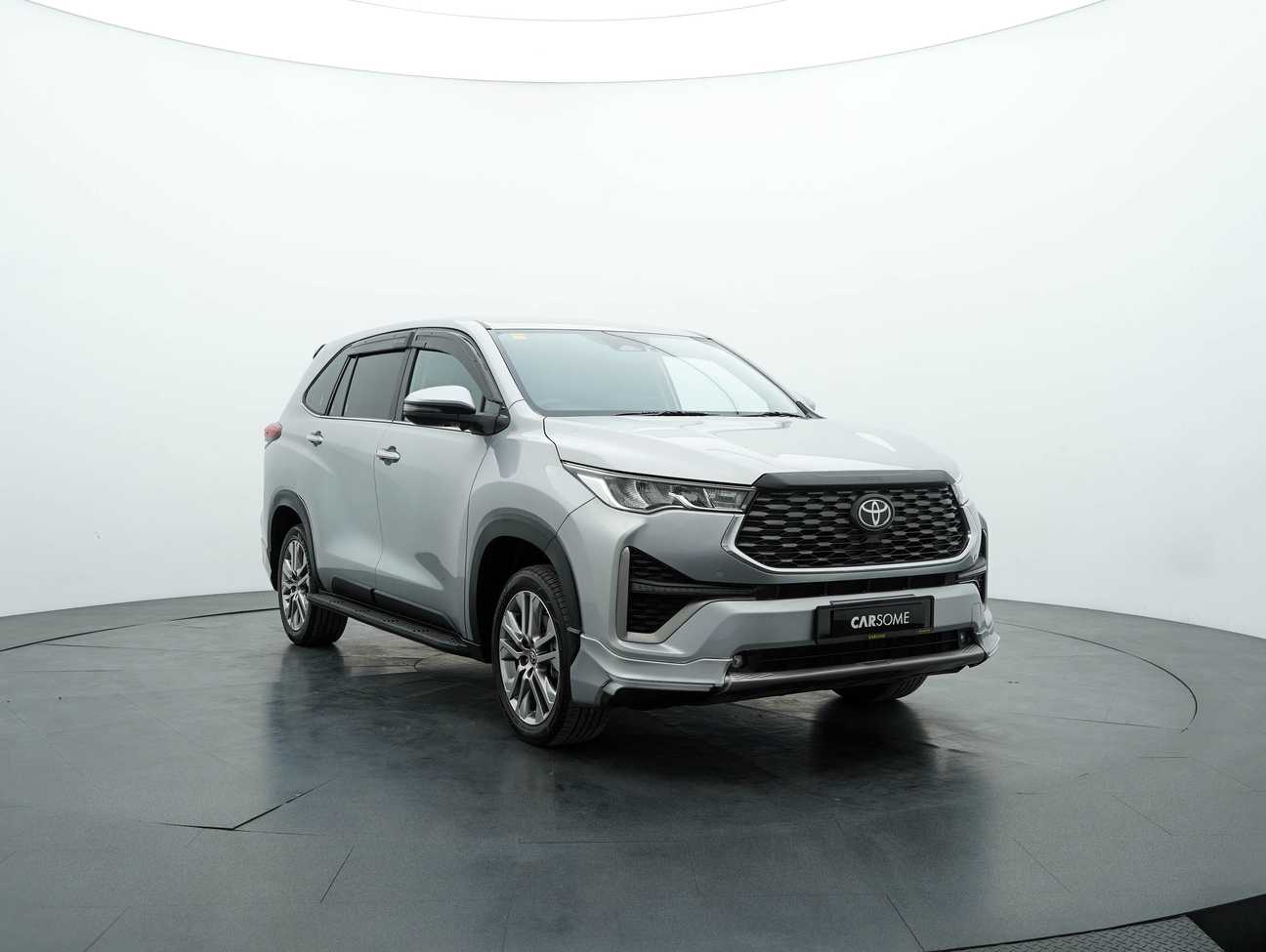 used 2023 Toyota Innova Zenix V 2.0