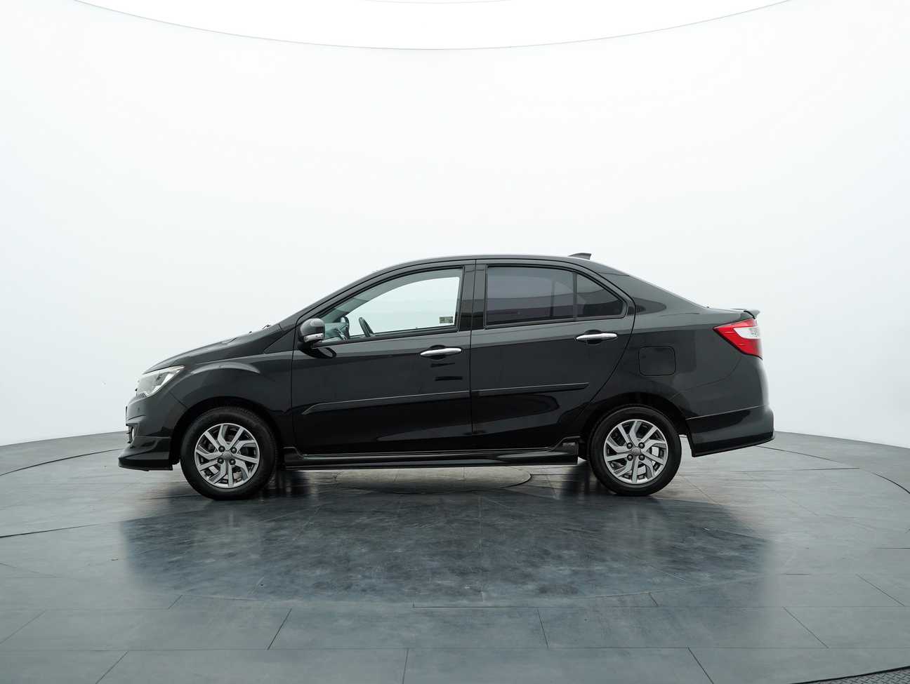 terpakai 2017 Perodua Bezza Advance 1.3