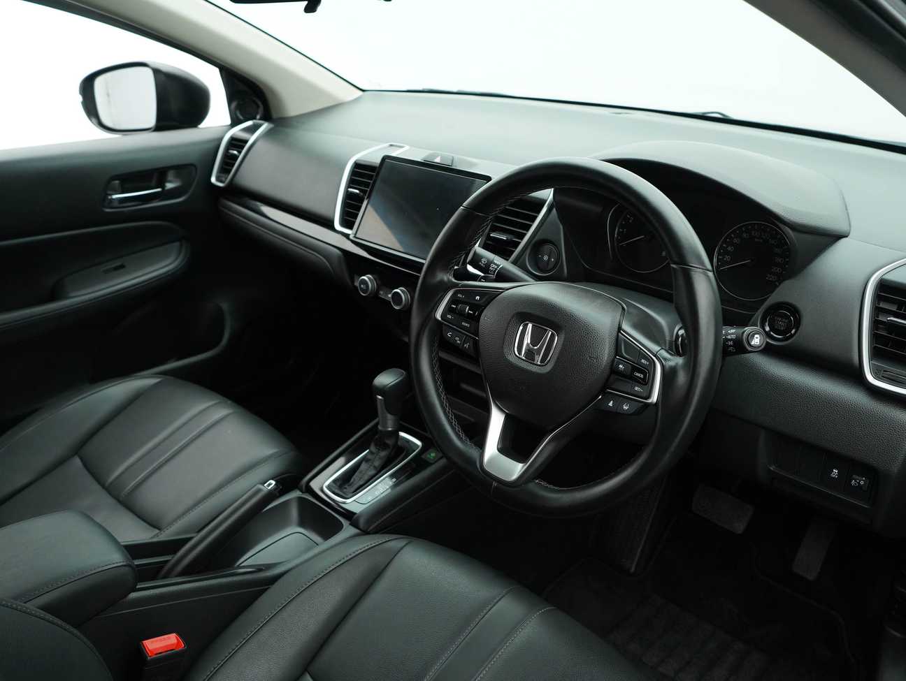 terpakai 2023 Honda City V Sensing 1.5