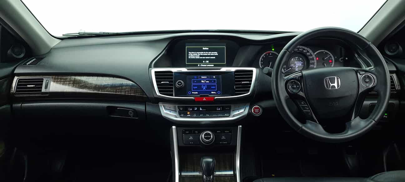 terpakai 2016 Honda ACCORD VTI-L 2.0