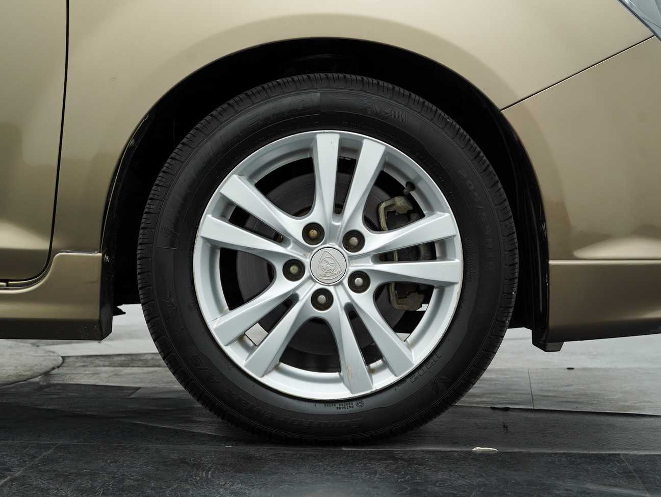 used 2014 Proton Exora Bold CFE Premium 1.6