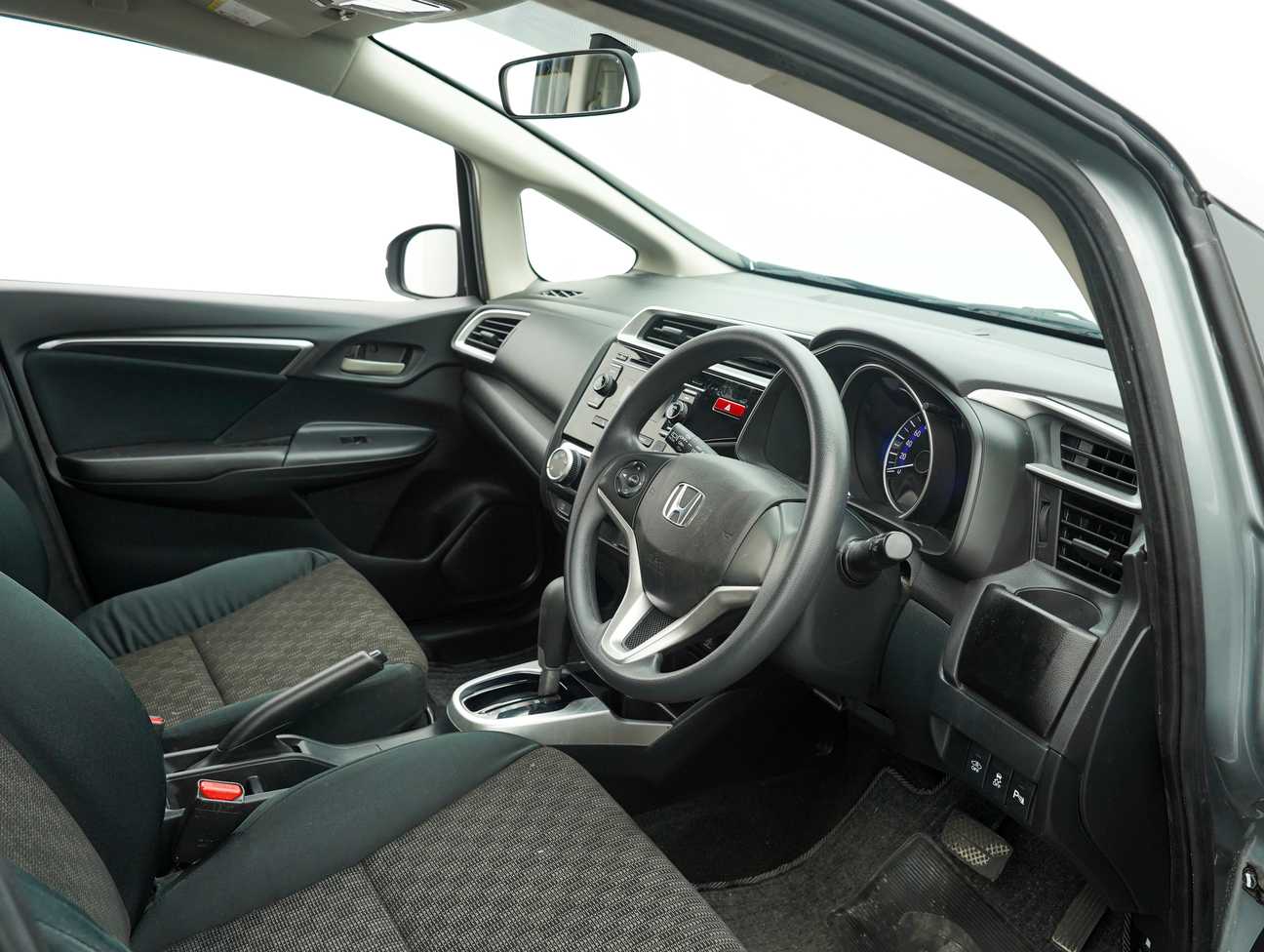 used 2014 Honda Jazz E 1.5