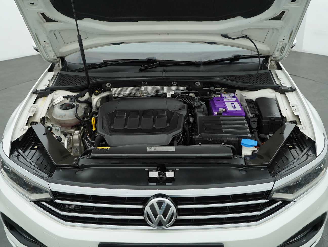terpakai 2020 Volkswagen Passat Elegance 2.0