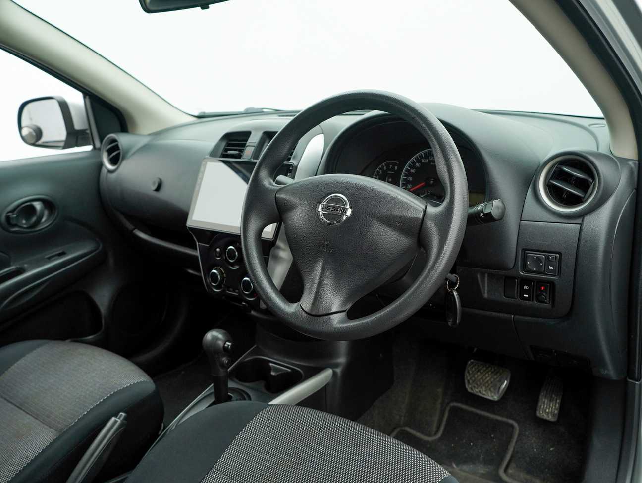 terpakai 2016 Nissan Almera E 1.5