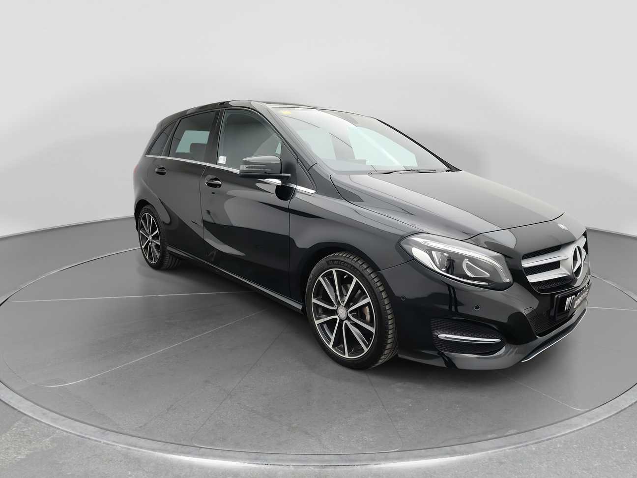 terpakai 2015 Mercedes-Benz B200 Sport Tourer 1.6