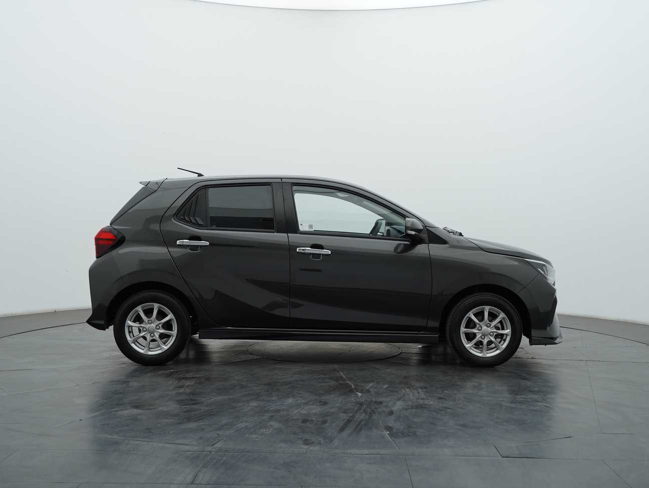 terpakai 2023 Perodua AXIA SE 1.0