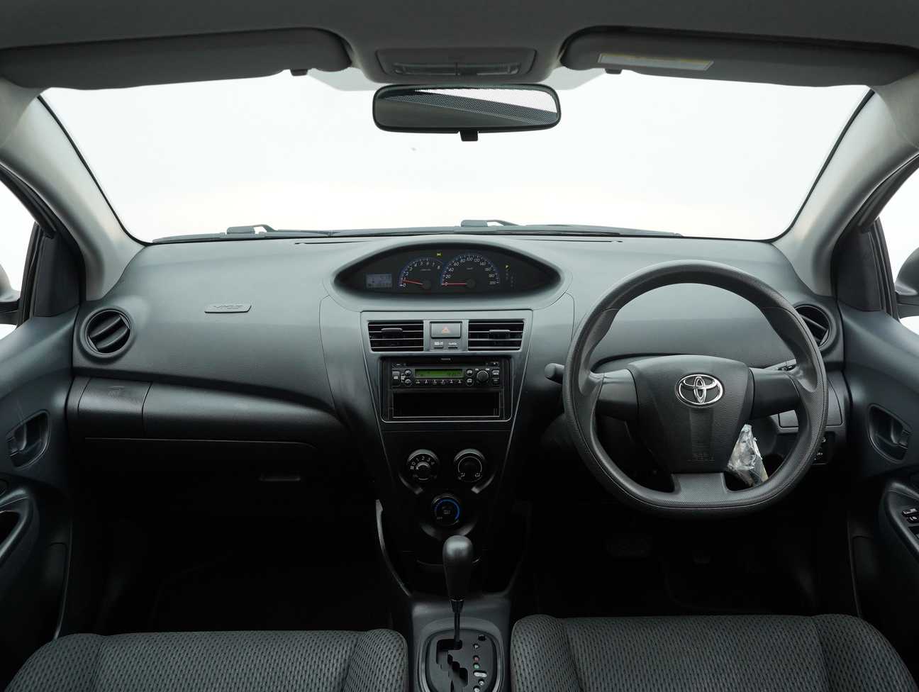 terpakai 2012 Toyota Vios J 1.5