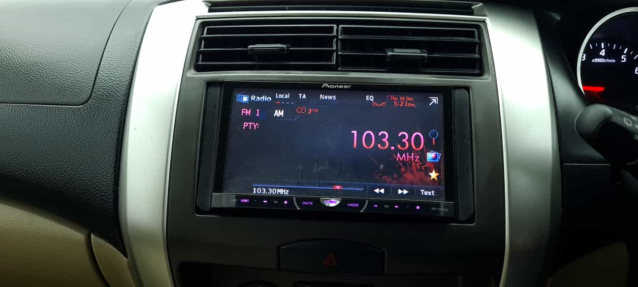 used 2016 Nissan GRAND LIVINA COMFORT 1.6