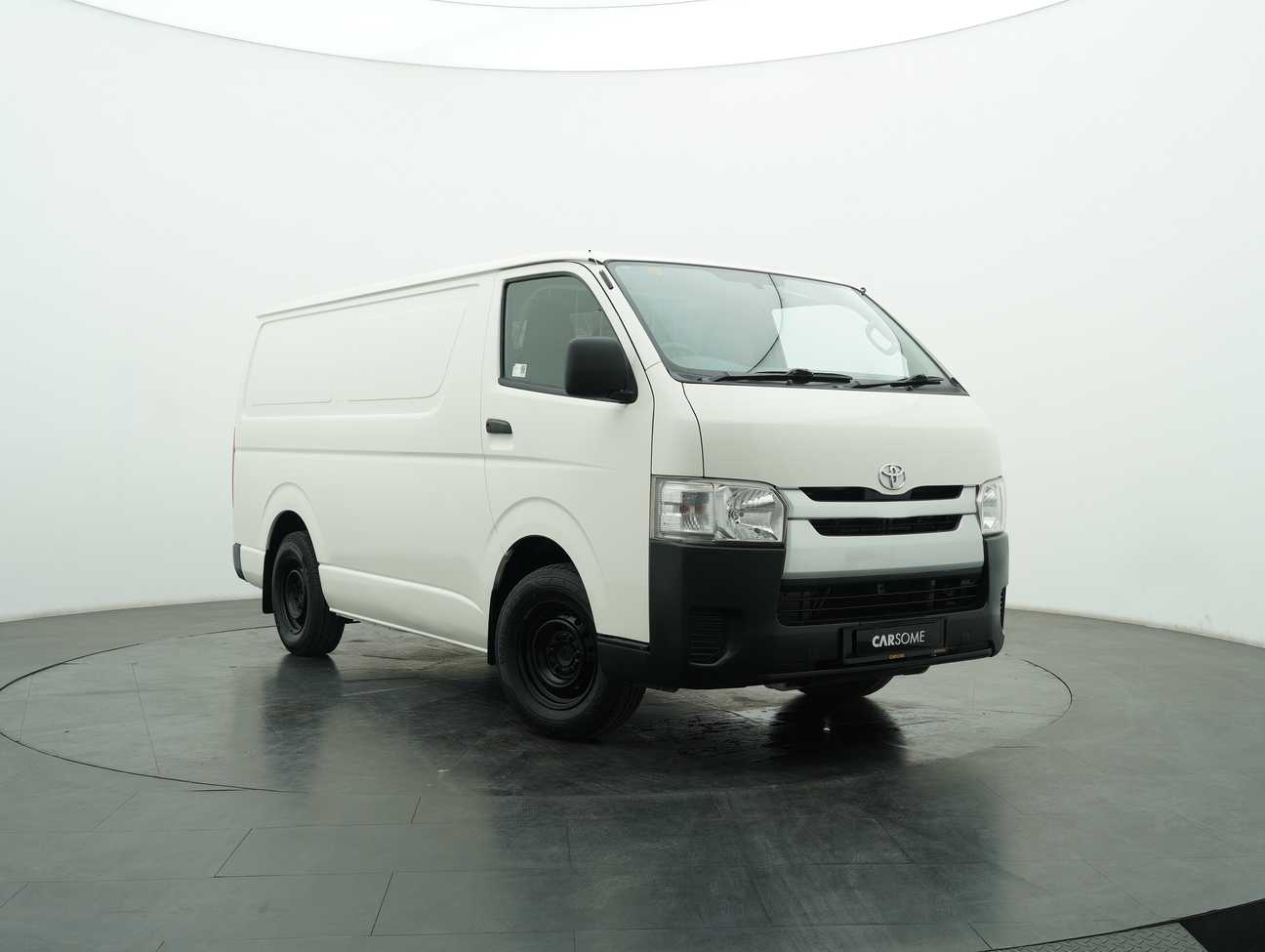 Buy used 2015 Toyota Hiace Panel Van 2.5 – Carsome.my