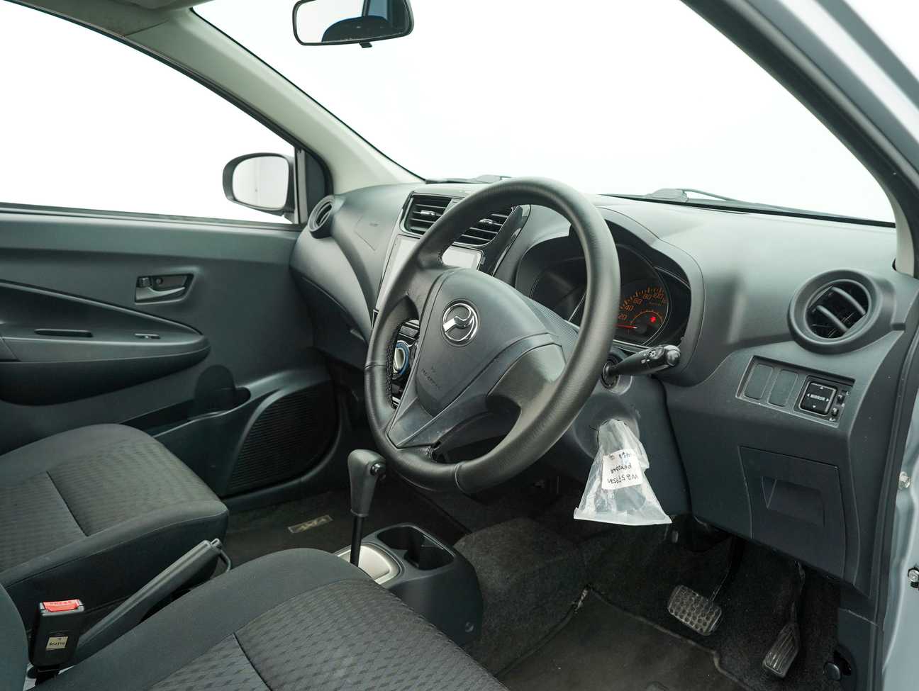 terpakai 2015 Perodua AXIA G 1.0