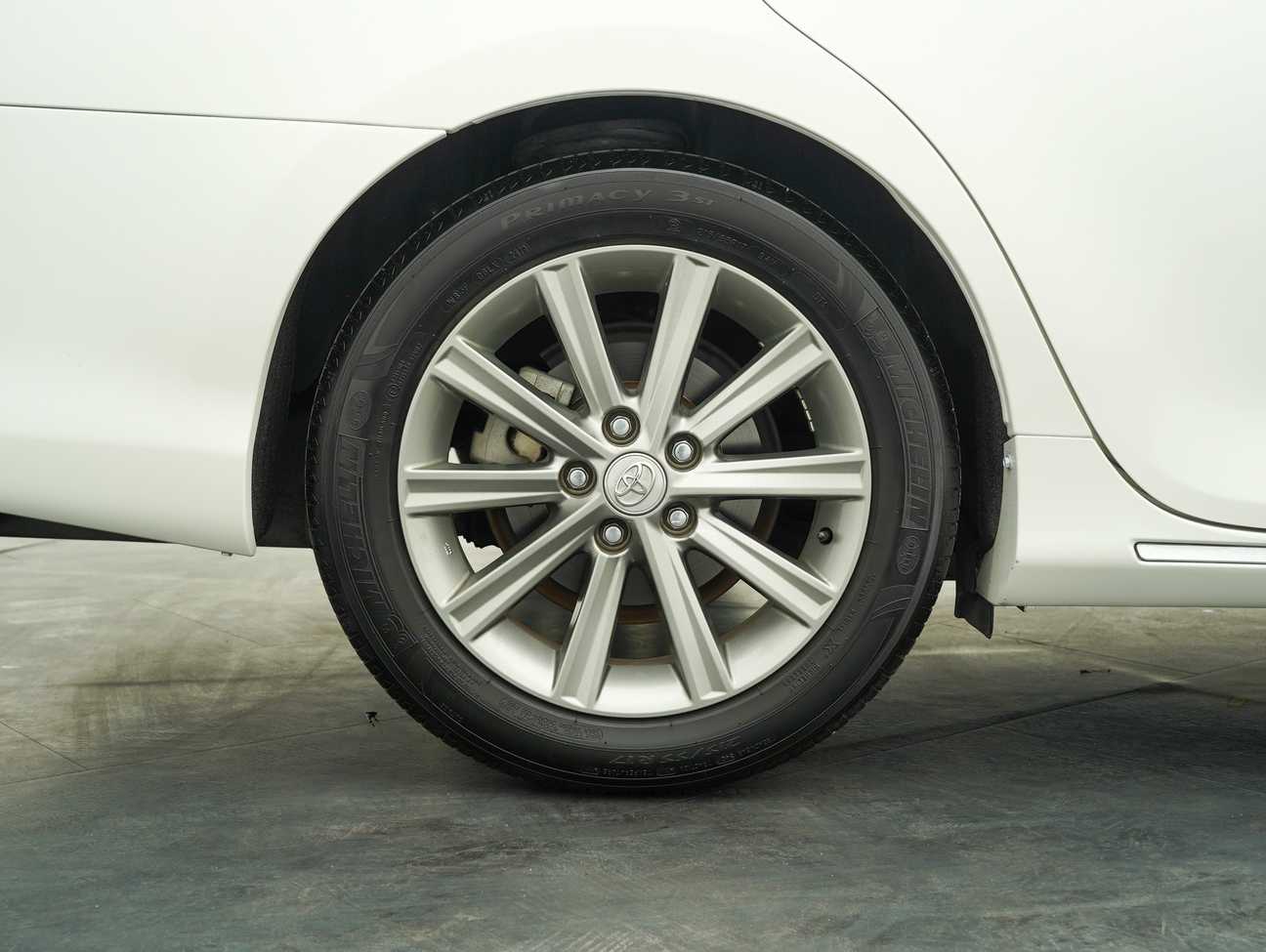 terpakai 2014 Toyota Camry GX 2.0