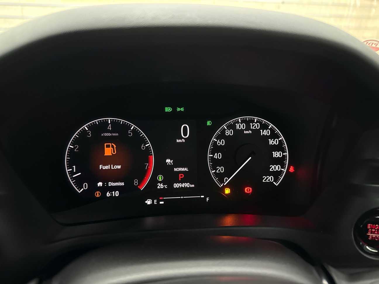 used 2025 Honda HR-V V 1.5