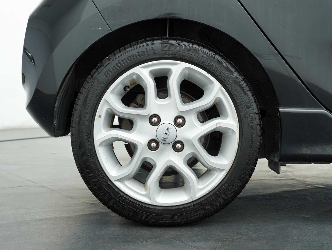 terpakai 2014 Kia Picanto  1.2