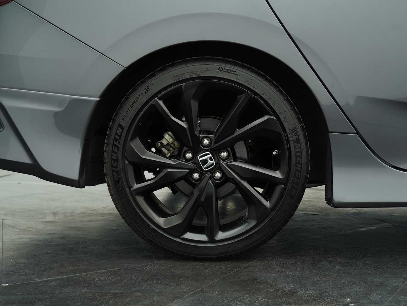 terpakai 2020 Honda Civic TC VTEC Premium 1.5