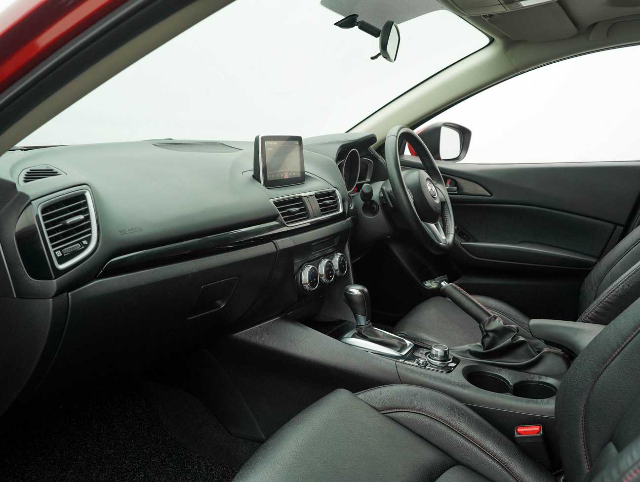 terpakai 2014 Mazda 3 SKYACTIV-G 2.0