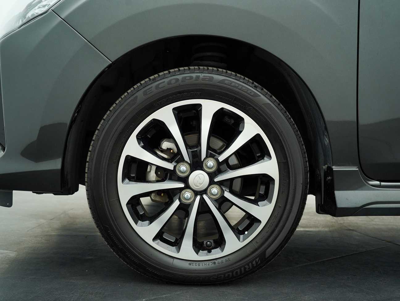 terpakai 2022 Perodua Bezza Advance 1.3