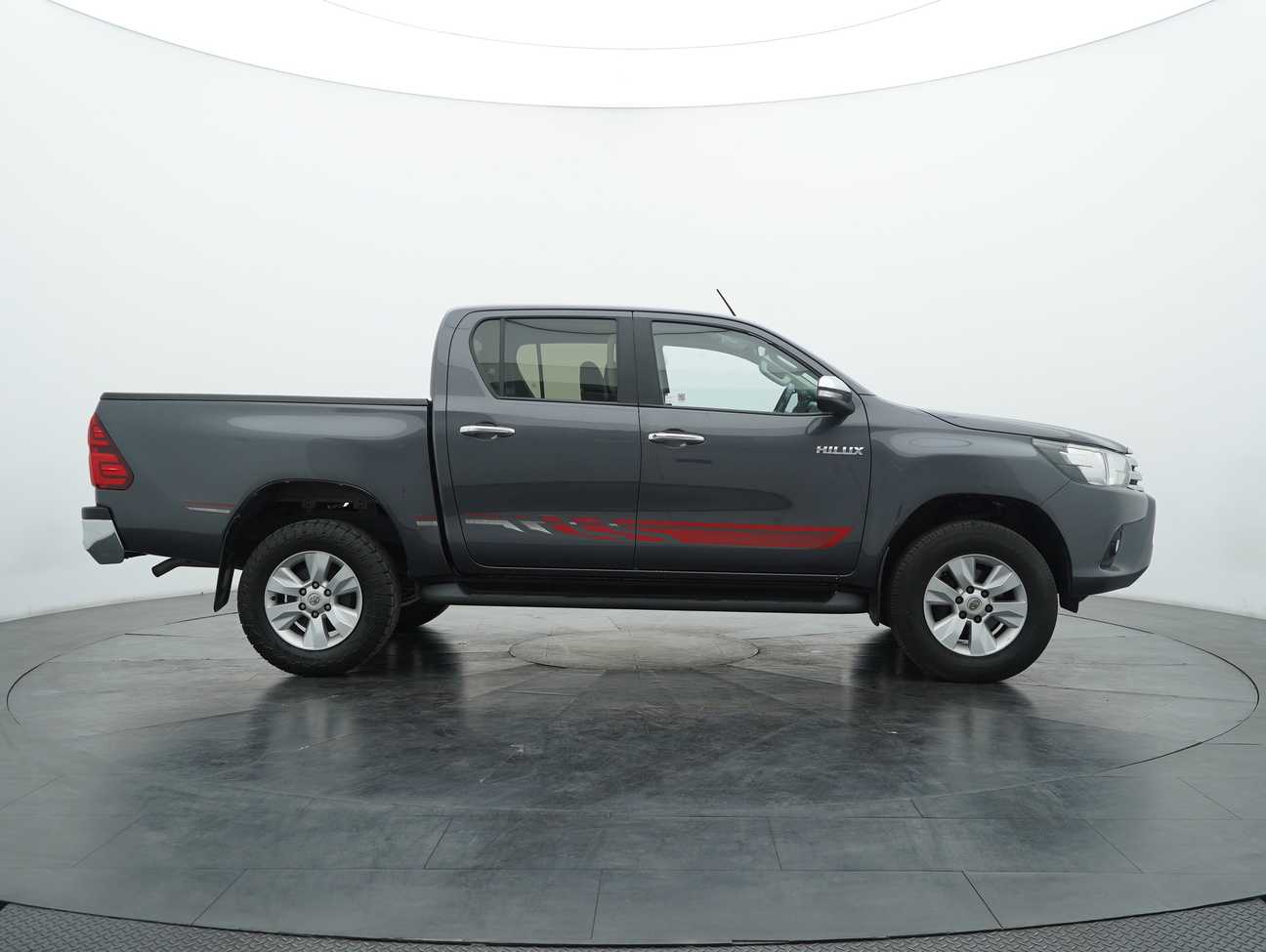 used 2016 Toyota Hilux G Dual Cab 2.4