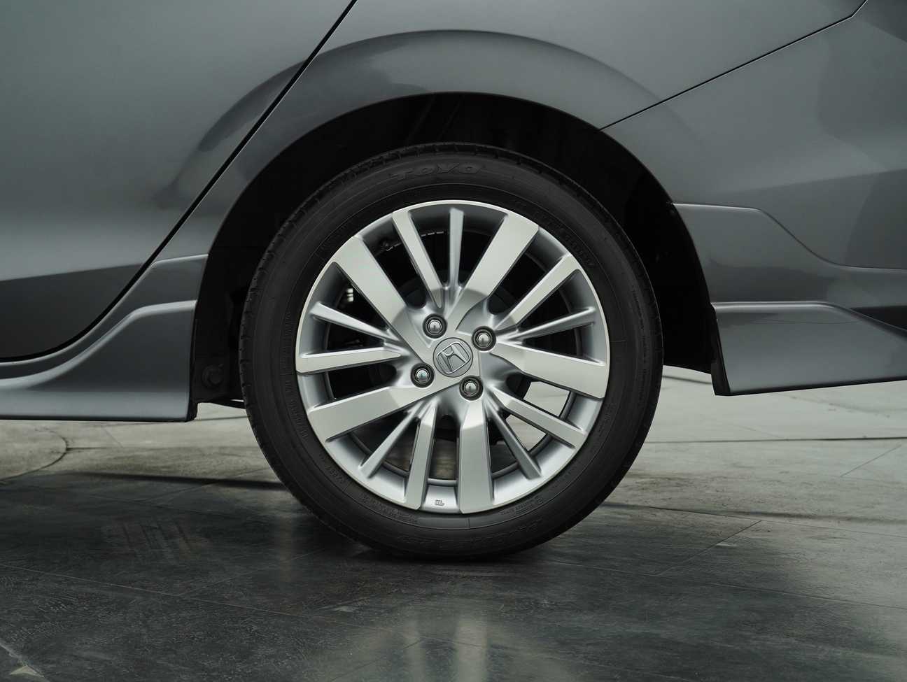 used 2021 Honda City V i-VTEC 1.5