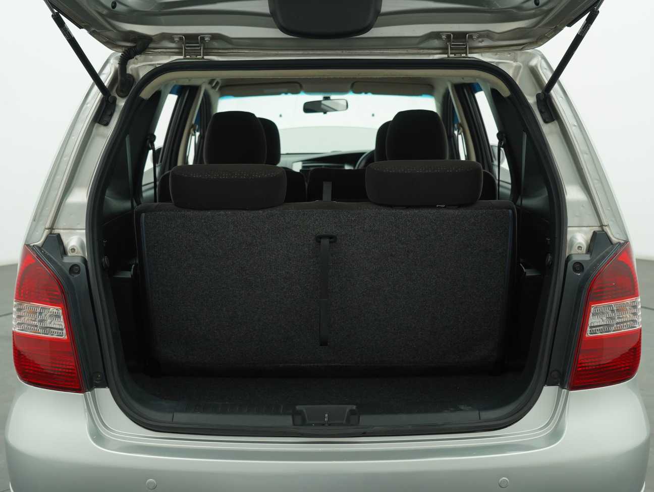 used 2012 Nissan Grand Livina ST-L Comfort 1.6