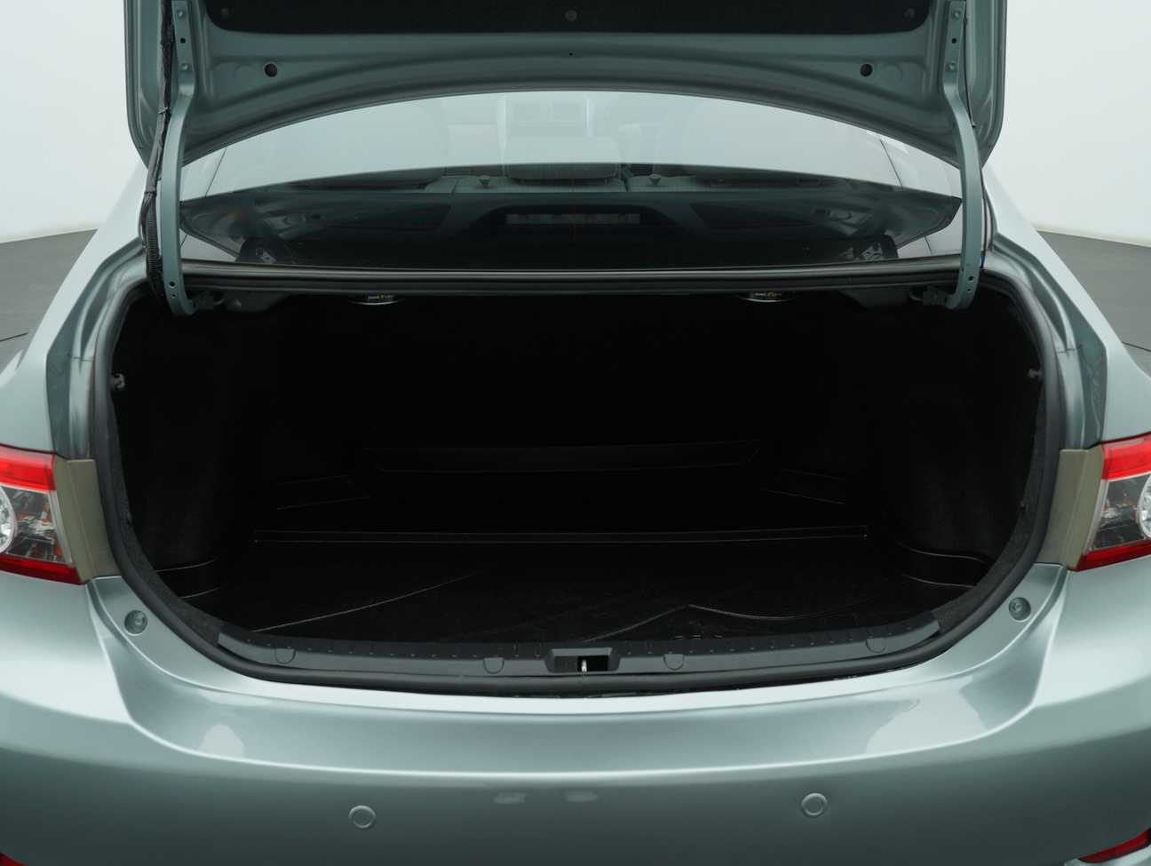 terpakai 2012 Toyota Corolla Altis E 1.8