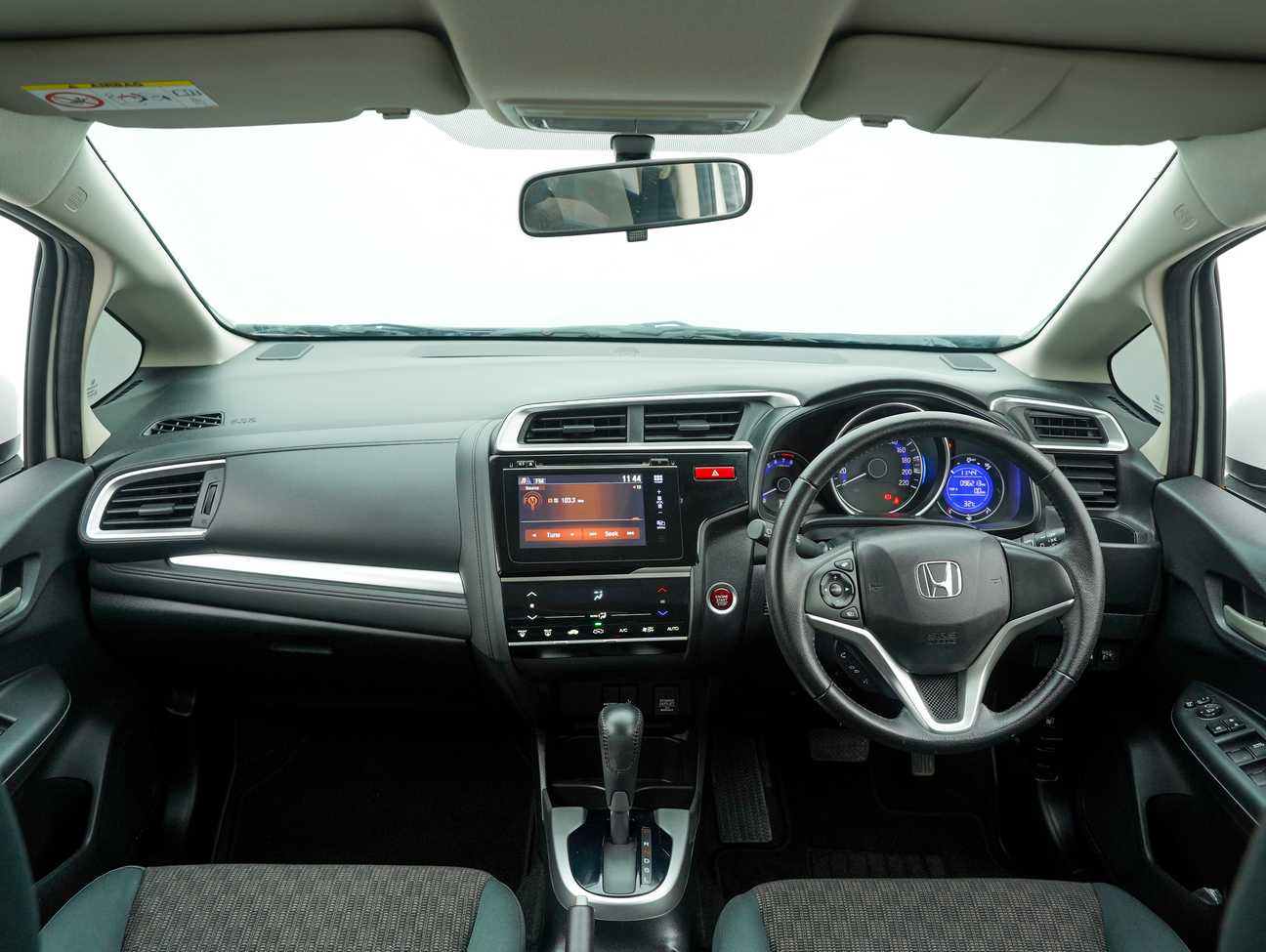 used 2016 Honda Jazz V 1.5