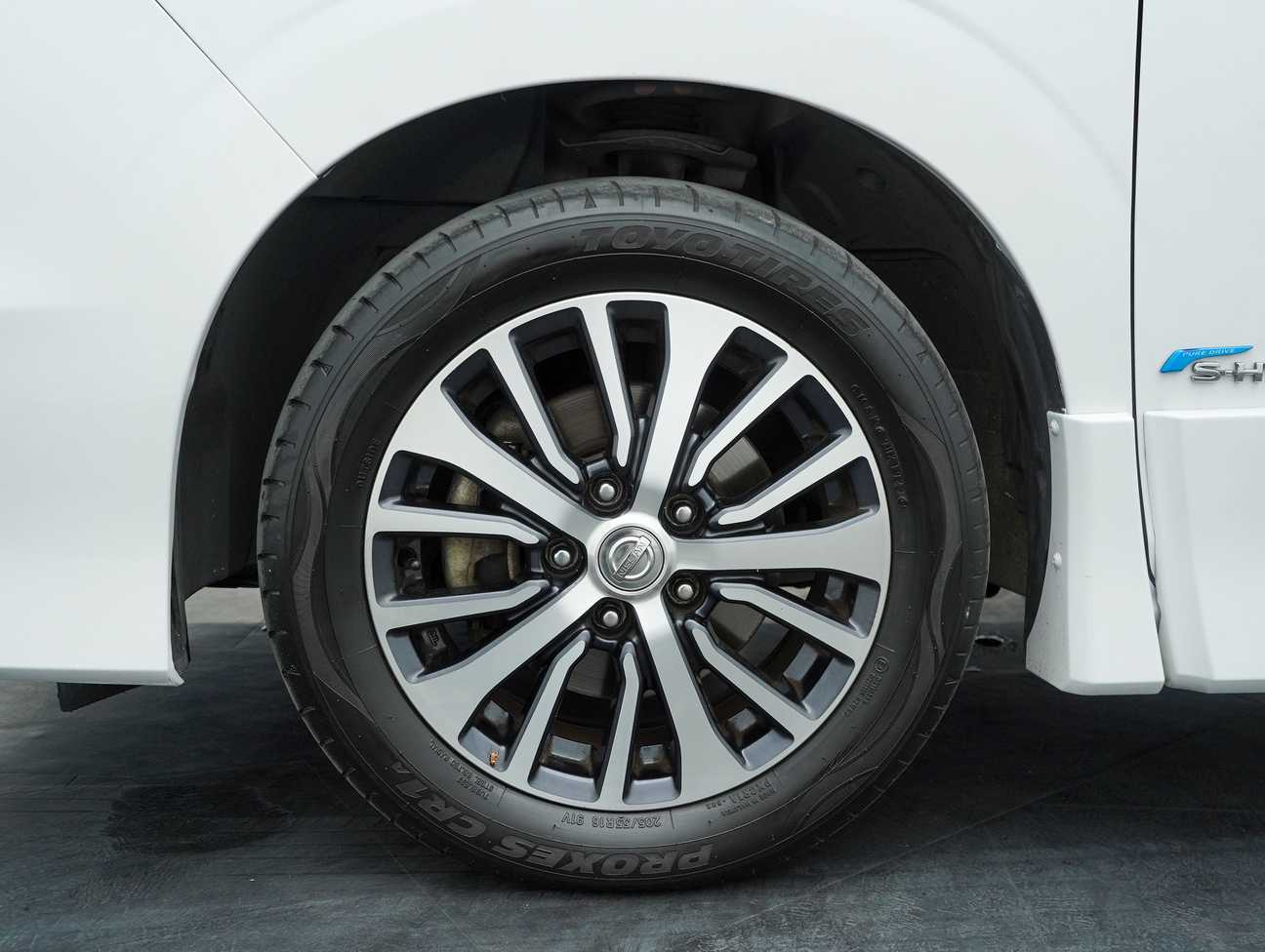 used 2019 Nissan Serena S-Hybrid High-Way Star 2.0