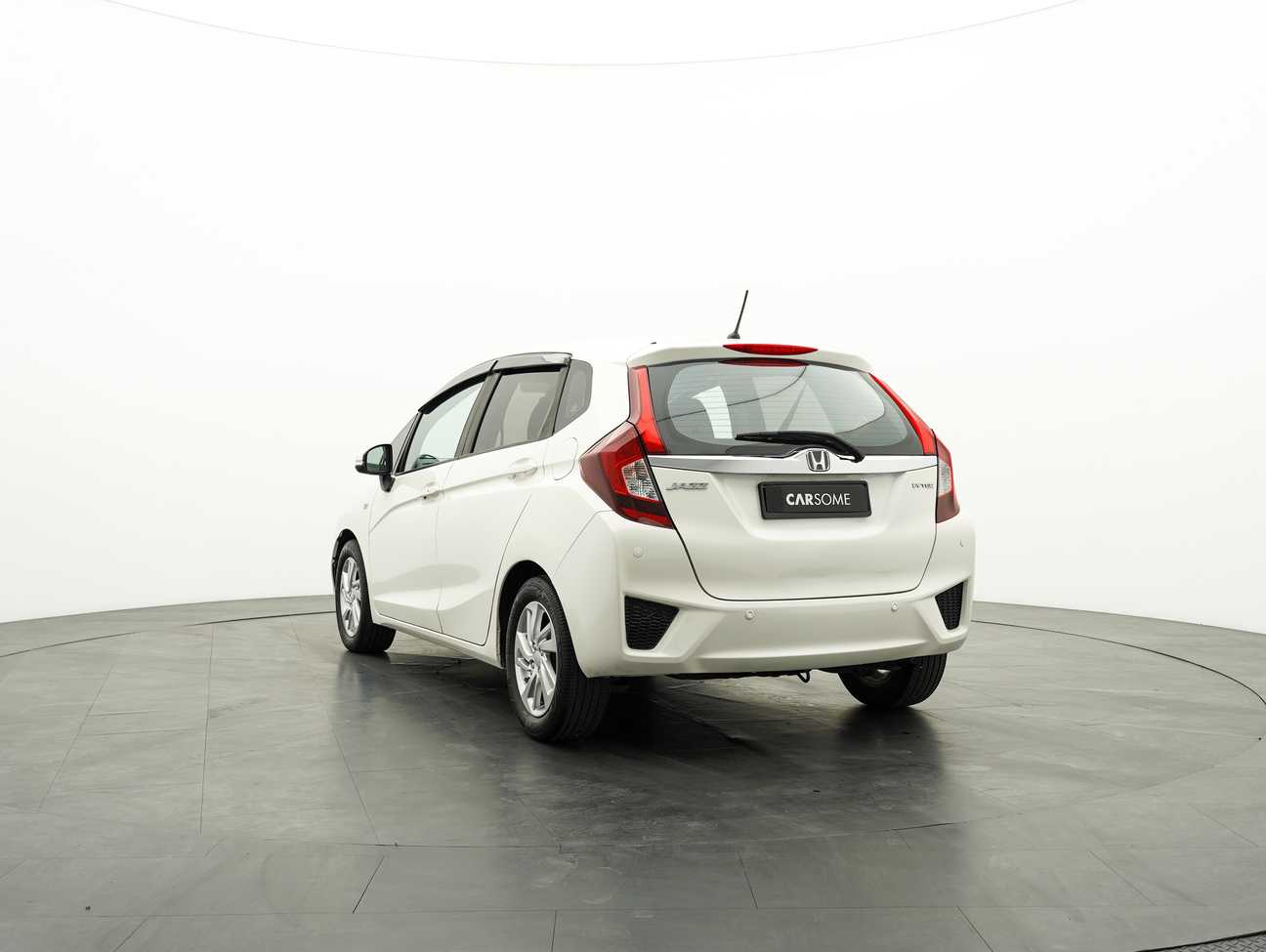 used 2014 Honda Jazz E 1.5