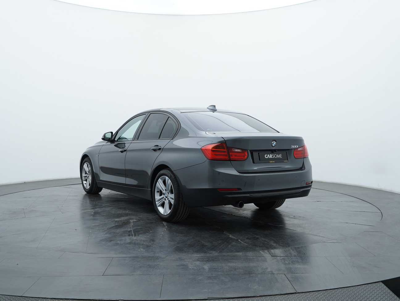 used 2015 BMW 320i Sport Line 2.0