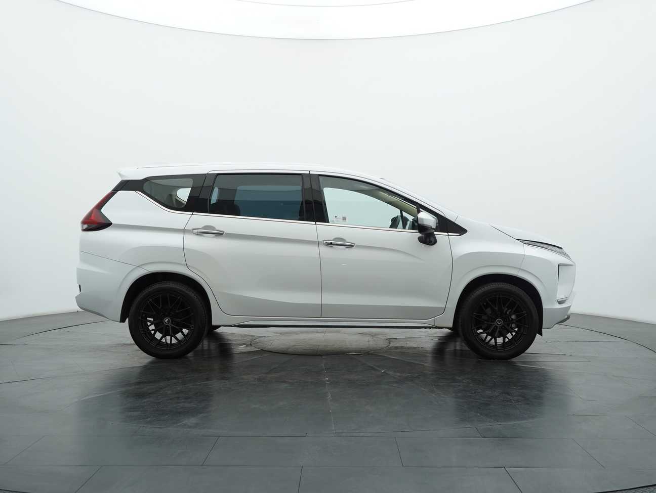 terpakai 2020 Mitsubishi Xpander  1.5