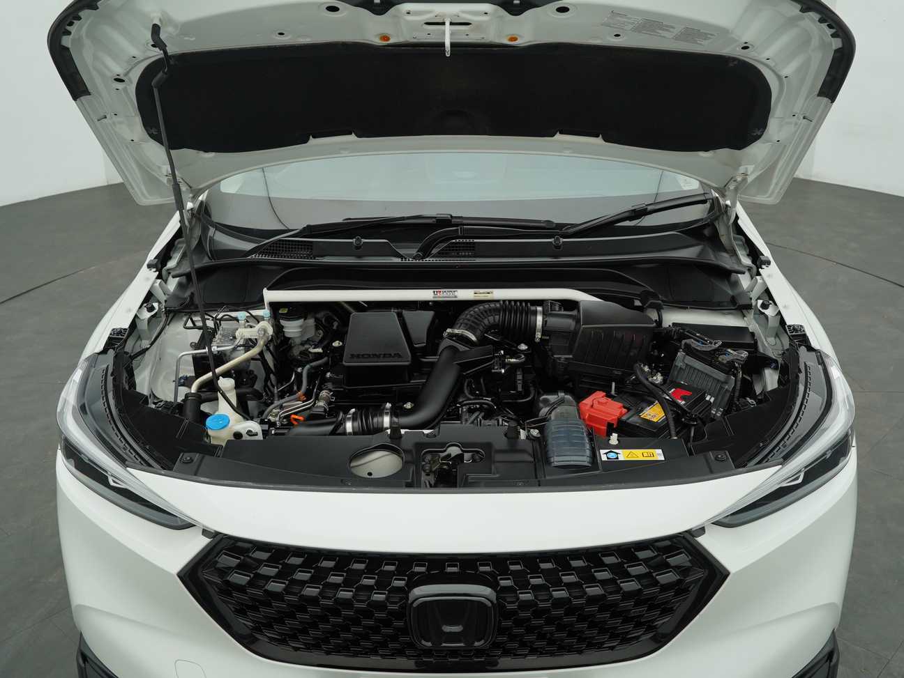 used 2024 Honda HR-V V 1.5